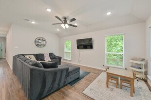 3824 Springfield Dr in College Station, TX - Building Photo