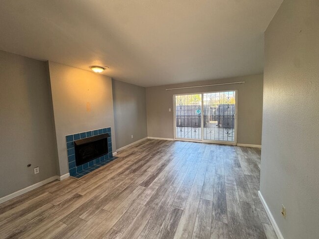 1601 Pennsylvania St NE in Albuquerque, NM - Foto de edificio - Building Photo