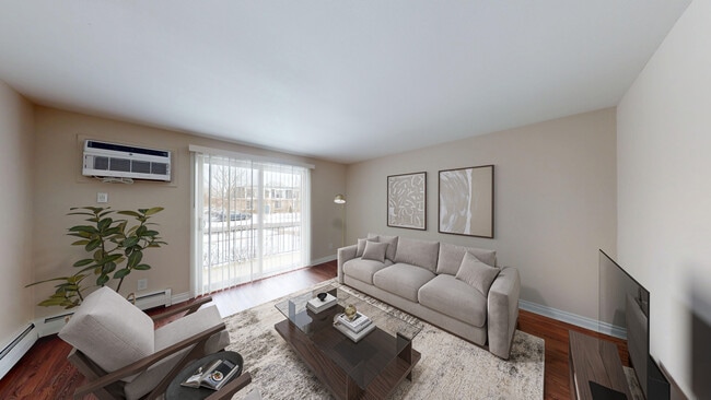 Emerson Square in Amherst, NY - Building Photo - Building Photo