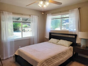 5455 Bolsa Rd, Unit Country Cottage in Atascadero, CA - Building Photo - Building Photo
