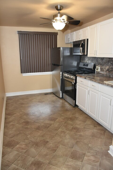 3300 W Queen Ln, Unit 1 Bedroom in Philadelphia, PA - Foto de edificio
