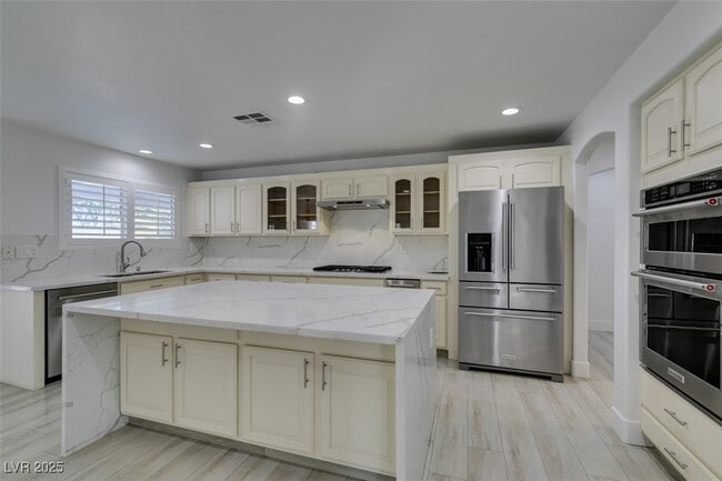 1401 Via Savona Dr