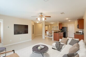 829 Painted Bison Dr in La Marque, TX - Building Photo - Building Photo
