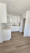 10357 Scoville Ave, Unit 10357 Scoville Ave in Sunland, CA - Building Photo - Building Photo