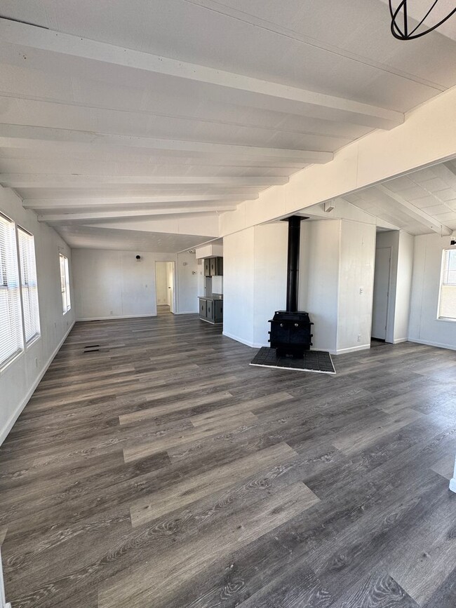 1828 E Radar Ave in Ridgecrest, CA - Building Photo - Building Photo