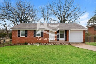 922 W 54th St in North Little Rock, AR - Building Photo