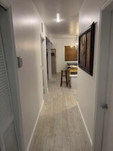 5959 SW 59th St in South Miami, FL - Building Photo - Building Photo