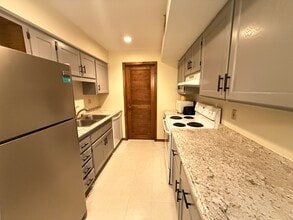 2005 Waterfront Dr N in Columbia, MO - Building Photo - Building Photo