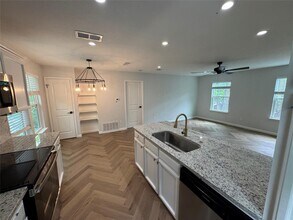 1604 W 40th St in Austin, TX - Building Photo - Building Photo