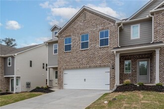 4105 Oakwood Ter Ct in Oakwood, GA - Building Photo - Building Photo