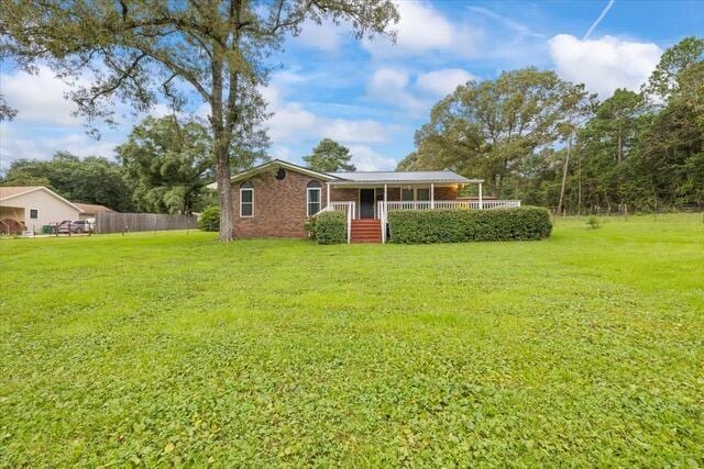 3104 Bay Ridge Dr in Crestview, FL - Building Photo