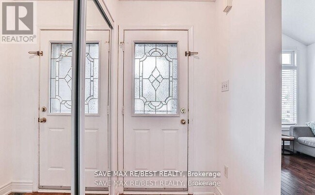 5141 Oakley Dr in Burlington, ON - Building Photo - Building Photo