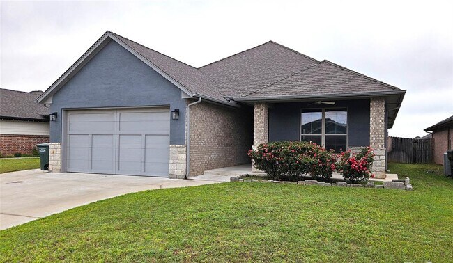 2409 Fallview Dr in Edmond, OK - Building Photo - Building Photo