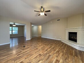345 Denali Dr in Chico, CA - Building Photo - Building Photo