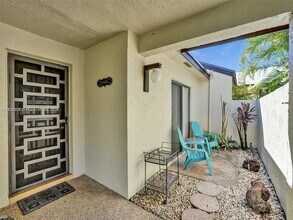 8511 Casa Del Lago, Unit 1 Bedroom 300-0504 in Boca Raton, FL - Building Photo - Building Photo