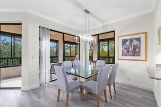 7546 La Paz Blvd in Boca Raton, FL - Foto de edificio - Building Photo