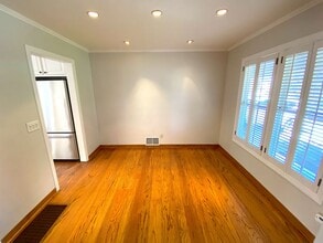 918 Clinton Rd in Los Altos, CA - Building Photo - Building Photo
