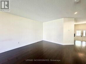 109 Calvington Ave in Ottawa, ON - Building Photo - Building Photo