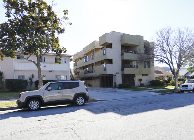 418 W Maple St in Glendale, CA - Building Photo - Building Photo