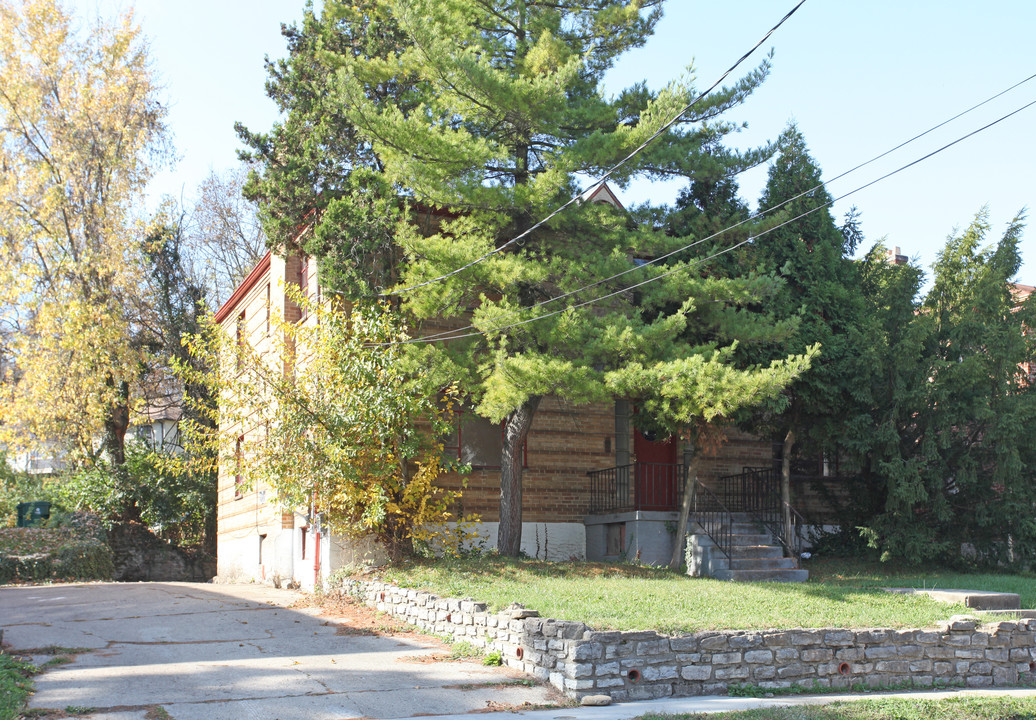 71 Glenwood Ave in Cincinnati, OH - Foto de edificio