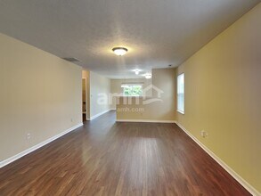 10917 Snowdrop Way in Indianapolis, IN - Building Photo - Building Photo