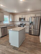 4517 Sandstone Dr in Greenville, NC - Building Photo - Building Photo