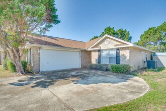 2029 Shadow Lake Dr in Gulf Breeze, FL - Building Photo - Building Photo