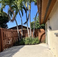 543 SE 27th Way in Boynton Beach, FL - Building Photo - Building Photo