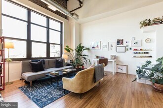 849 S 7th St in Philadelphia, PA - Building Photo - Building Photo