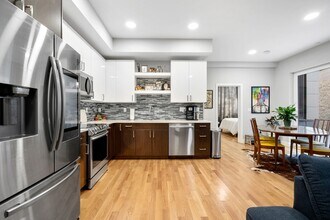 10 Taber St in Boston, MA - Building Photo - Building Photo