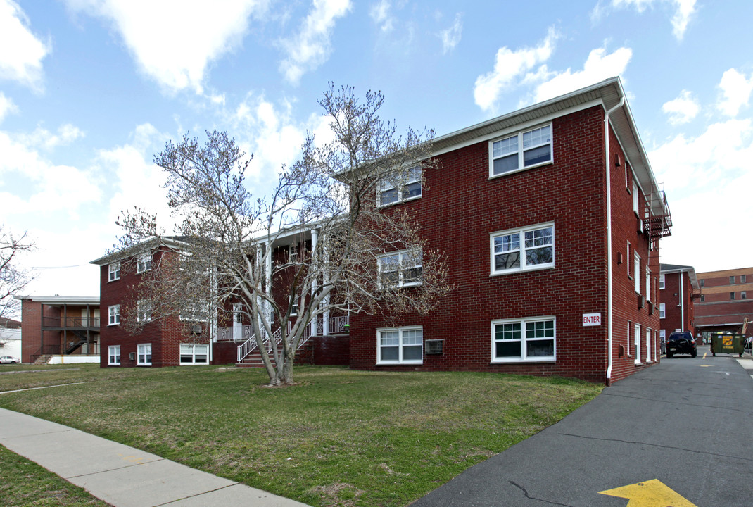 68-72 Newark Ave in Belleville, NJ - Building Photo