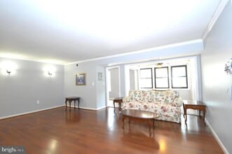 9647 White Acre Rd-Unit -C-1 in Columbia, MD - Building Photo - Building Photo
