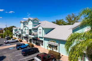 Village Plaza in Plant City, FL - Building Photo