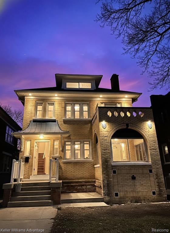 property at 2030 Hazelwood St