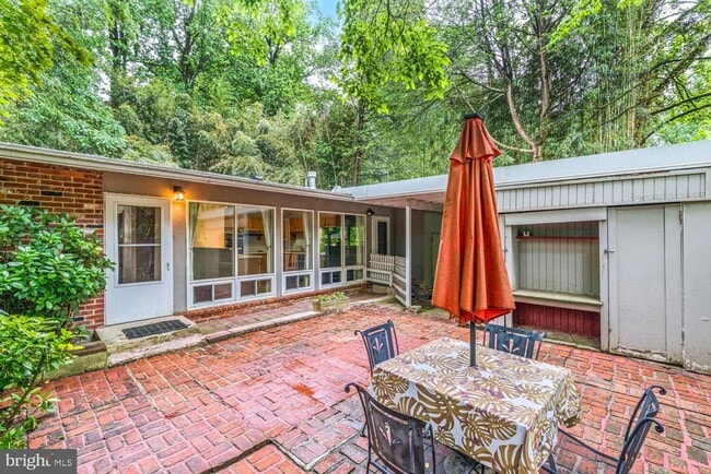 property at 7415 Annanwood Ct