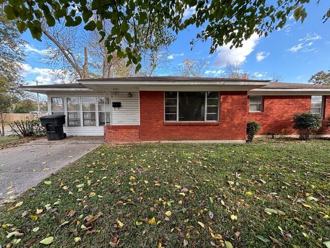 property at 4101 Glen St