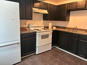 574 49th Pl NE in Washington, DC - Building Photo - Building Photo