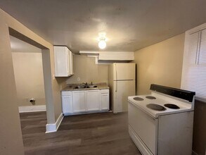 2113 13th Ave-Unit -2113 1/2 13th Avenue in Columbus, GA - Building Photo - Building Photo