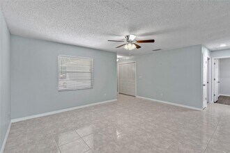 2711 N Dellwood Dr in Eustis, FL - Building Photo - Building Photo