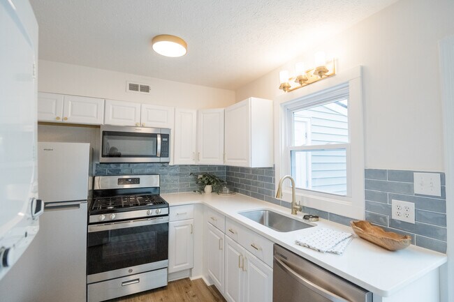 property at 3501 Fort Ave