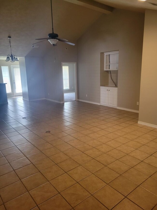 AUGUST 2026 PRE-LEASE!!  Adorable 4 Bedroom 2 Bathroom Home in College Station, TX - Building Photo - Building Photo