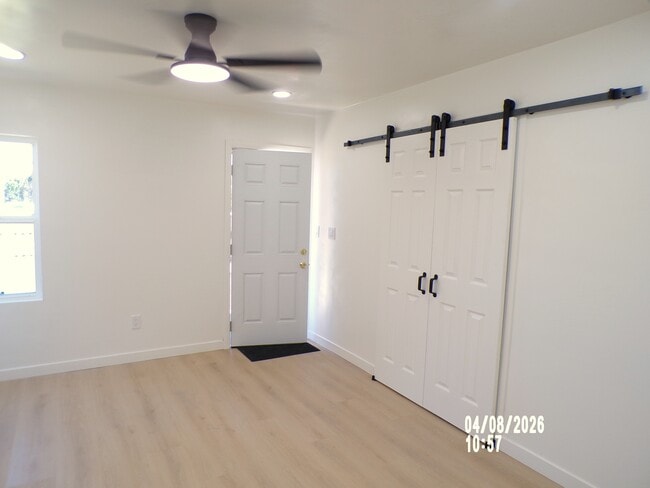 2000 E 8th St in National City, CA - Foto de edificio - Building Photo