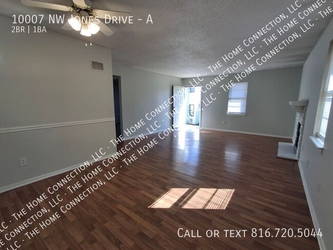 10007 NW Jones Dr in Kansas City, MO - Building Photo - Building Photo