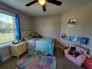 106 Ridge Cove Ln in Swansboro, NC - Building Photo - Building Photo