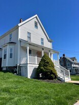 21 Plympton St in Woburn, MA - Building Photo