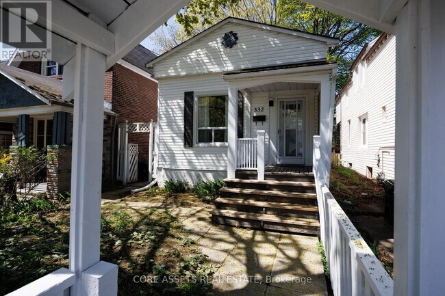 332 Woodfield Rd. in Toronto, ON - Building Photo - Building Photo