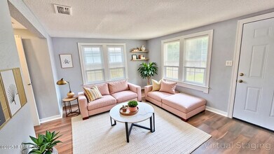 3553 Owen Ave in Jacksonville, FL - Building Photo - Building Photo