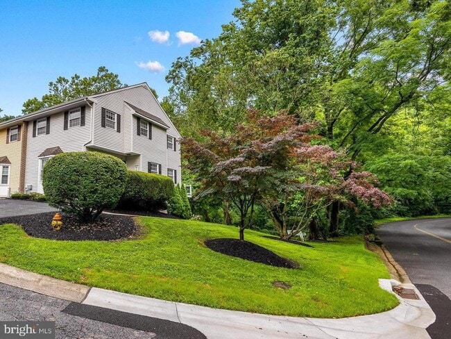 property at 107 Emery Ct