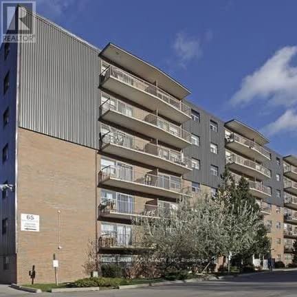 property at 65 N Service Rd