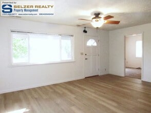 1100 Helen Ave in Ukiah, CA - Building Photo - Building Photo